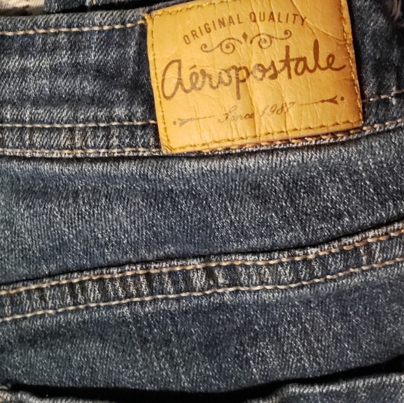 Jeans - Picture 1 of 2